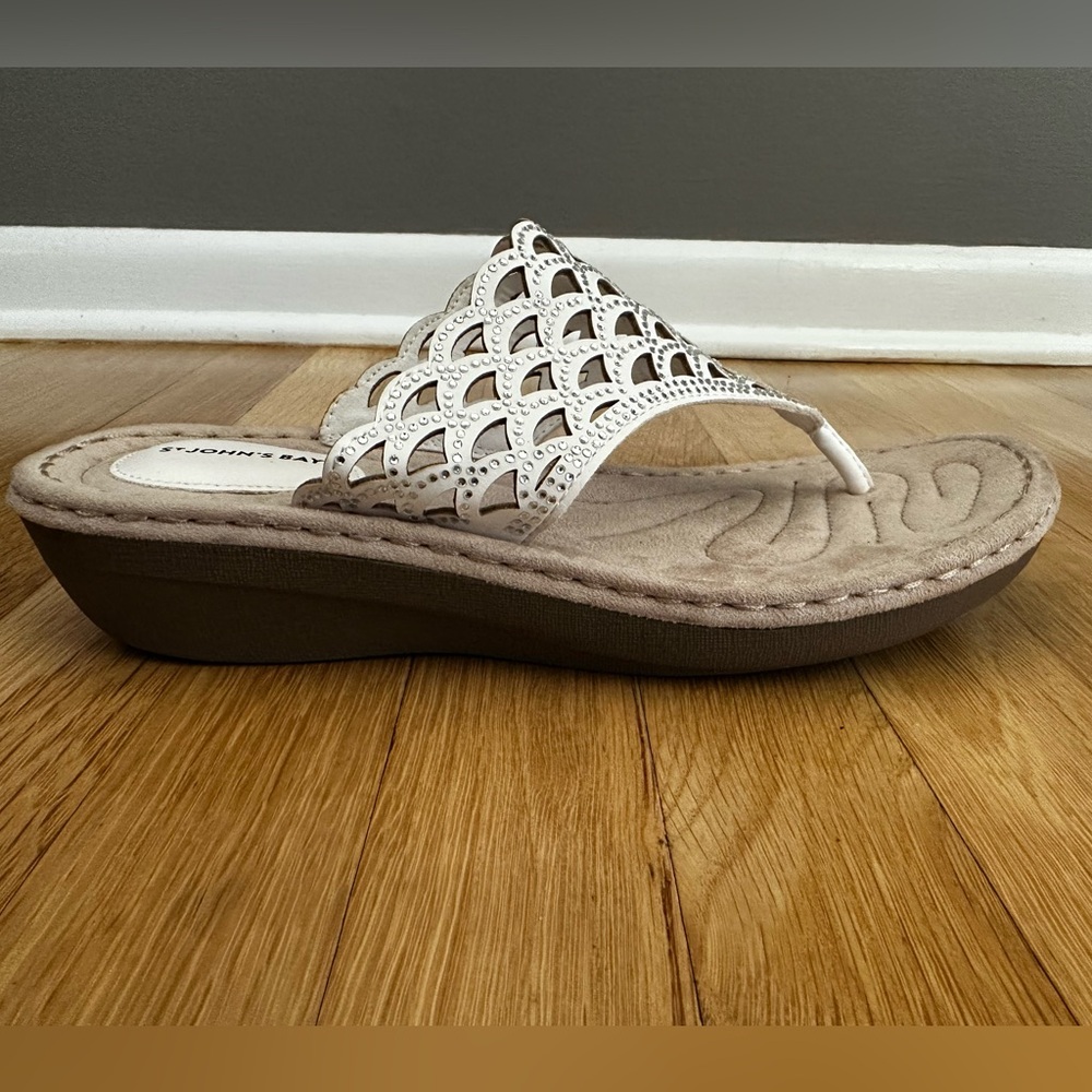 white St. John’s Bay wedges/sandals! - Picture 2 of 5